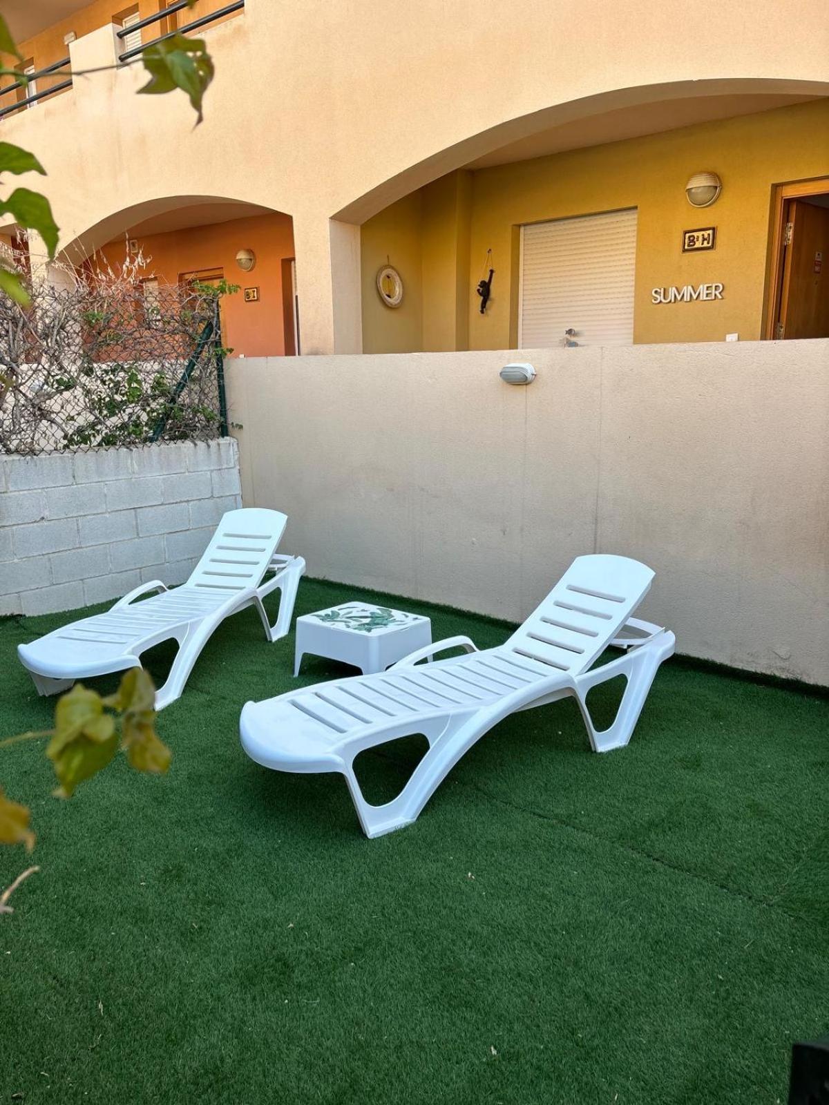 Bajo Con Jardin A Pie De Playa Y Piscina Comunitaria Con Jacuzzi Leilighet Playas de Vera Eksteriør bilde